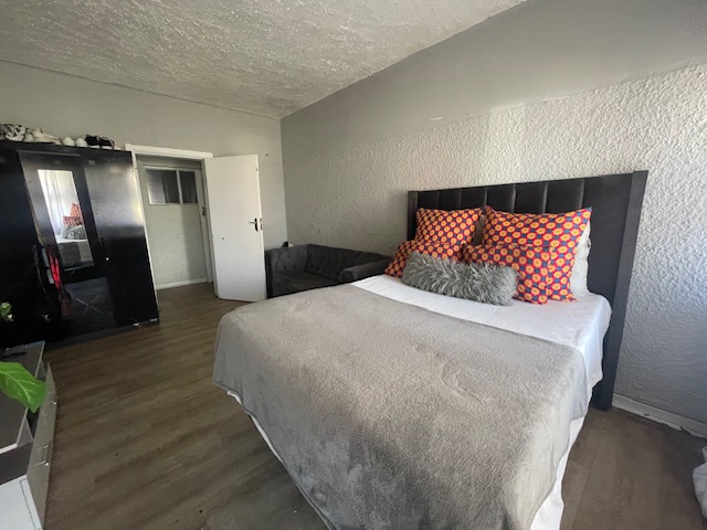 2 Bedroom Property for Sale in Quigney Eastern Cape